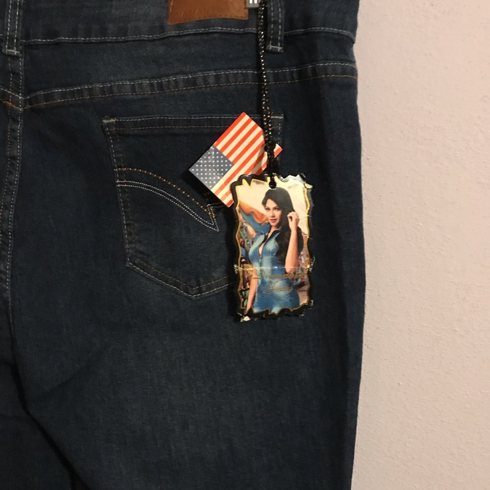 Women’s jeans by Diamante. Size 24. - Picture 4 of 6